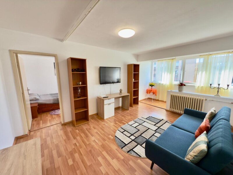 Universitate, 2 camere mobilat/ utilat, Bd. Balcescu/ negociabil.