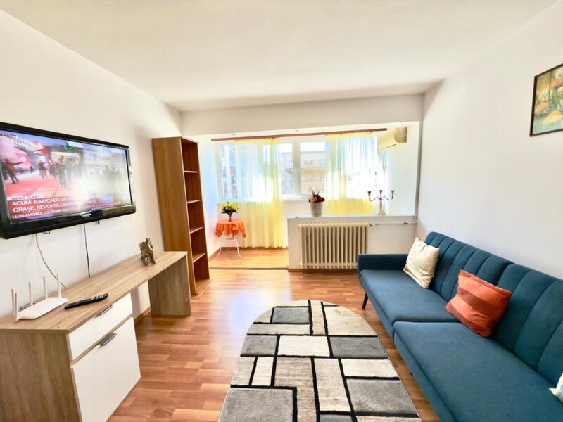 Universitate, 2 camere mobilat/ utilat, Bd. Balcescu/ negociabil.